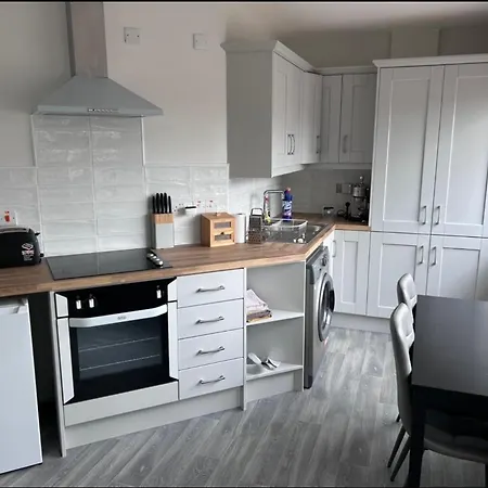 2 Bedroom Apartment Portstewart Exterior photo